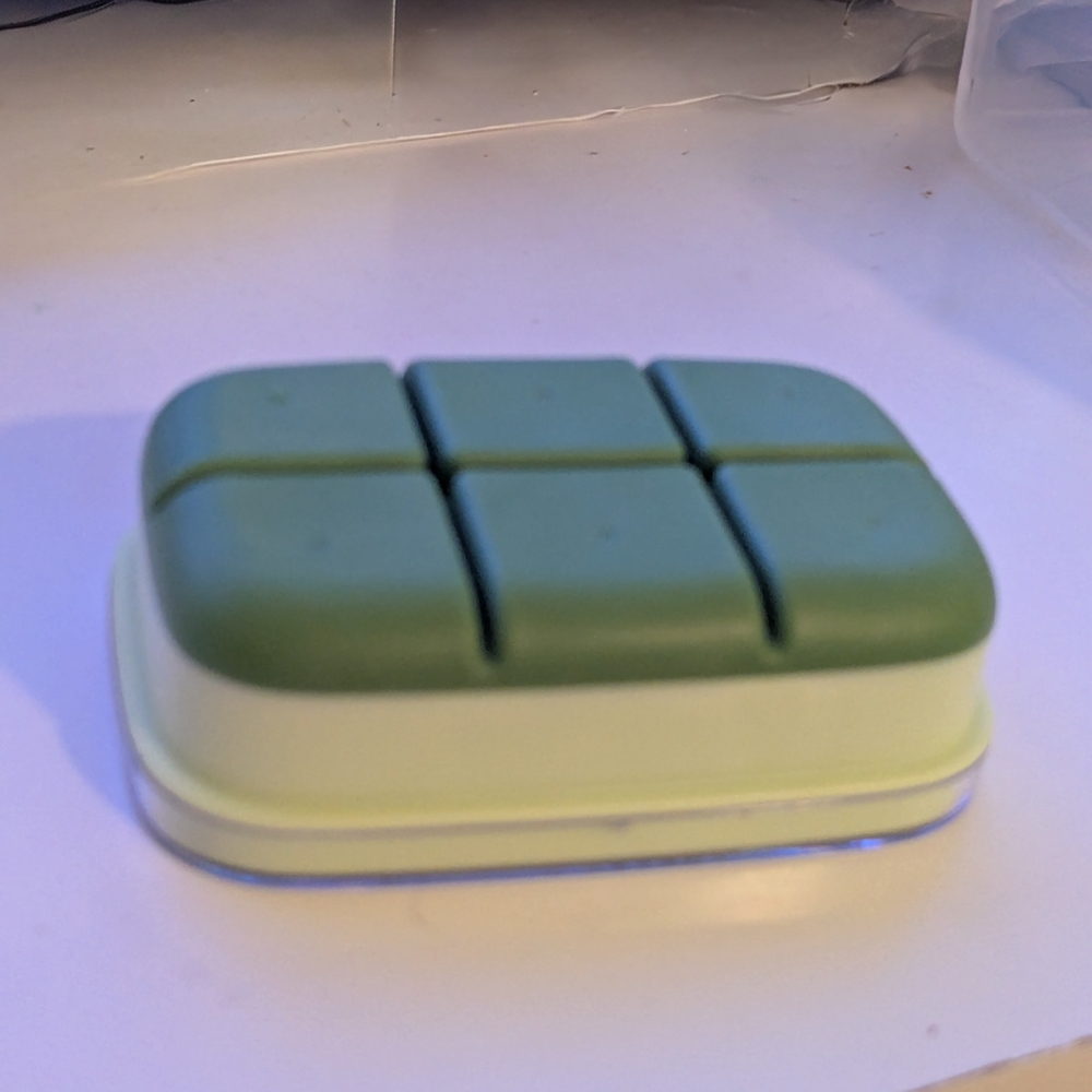 Mini Ice Tray - Picture 2 of 2
